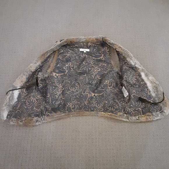 REAL/ GENUINE RABBIT Fur Vest- Excellent Condition- Like New- Soft Fur- Leather - Picture 8 of 9